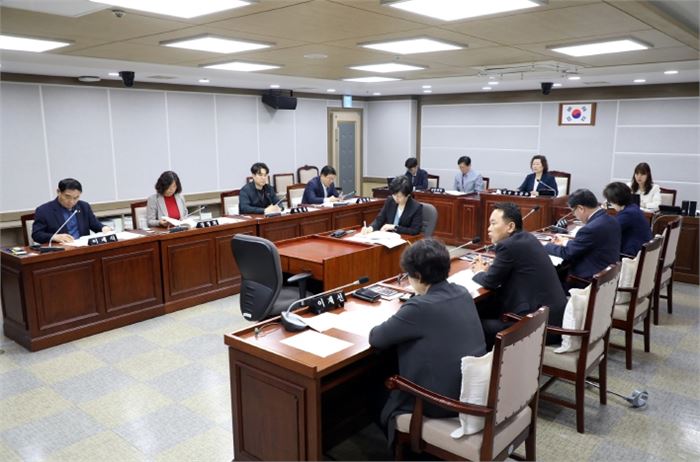 수원특례시의회 기획경제위원회, 그린도시추진단 주요업무계획 보고 청취