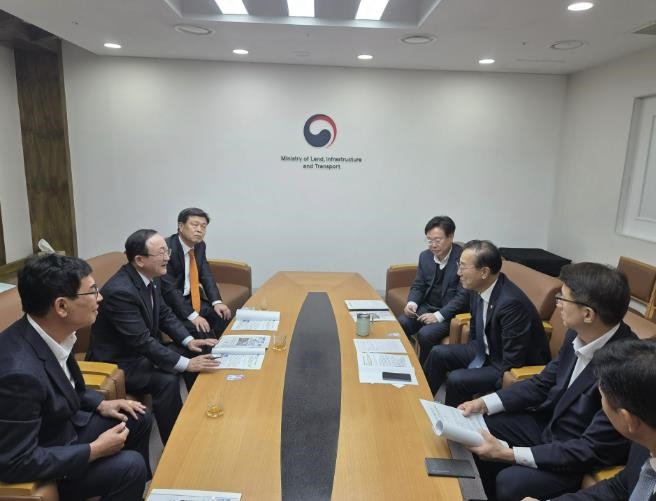 김덕현 연천군수, 김윤덕 국토교통부 장관과 지역현안 논의